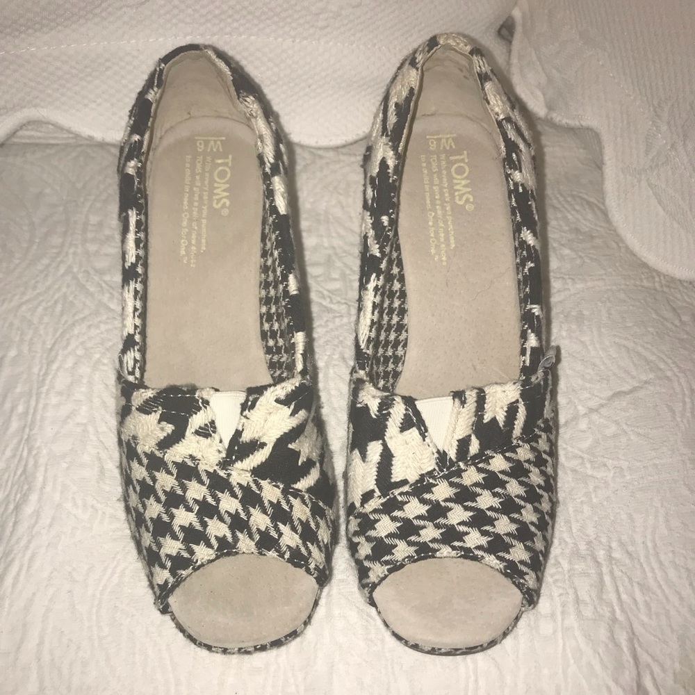 TOMS Houndstooth Wedges